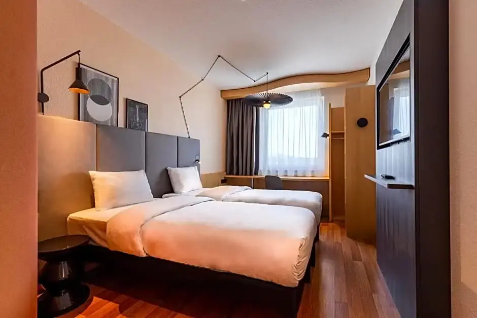 Hotel ibis Friedrichshafen Airport Messe - Chambres