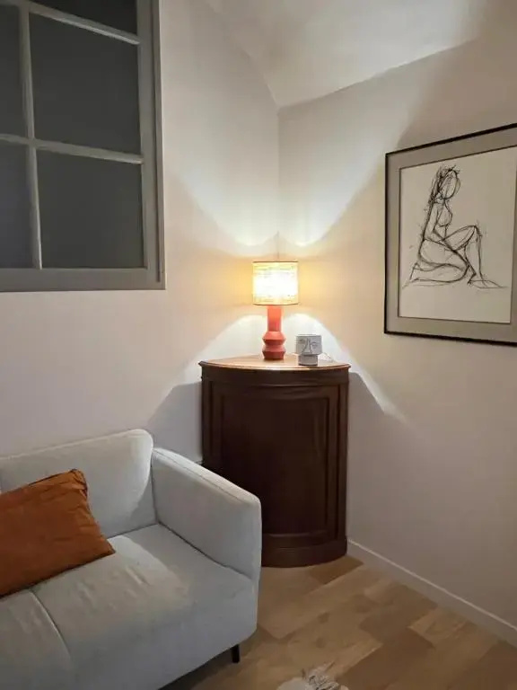 Voir la photo 2 — Appartement 35 m2 Hôtel Particulier XVII ieme Centre Historique Clermont-Ferrand-Lucas II