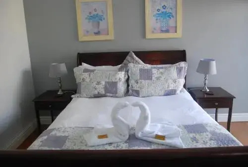 de Charmoy Estate Riverside Guest House by null