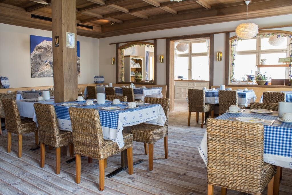 Drei Berge Hotel by null