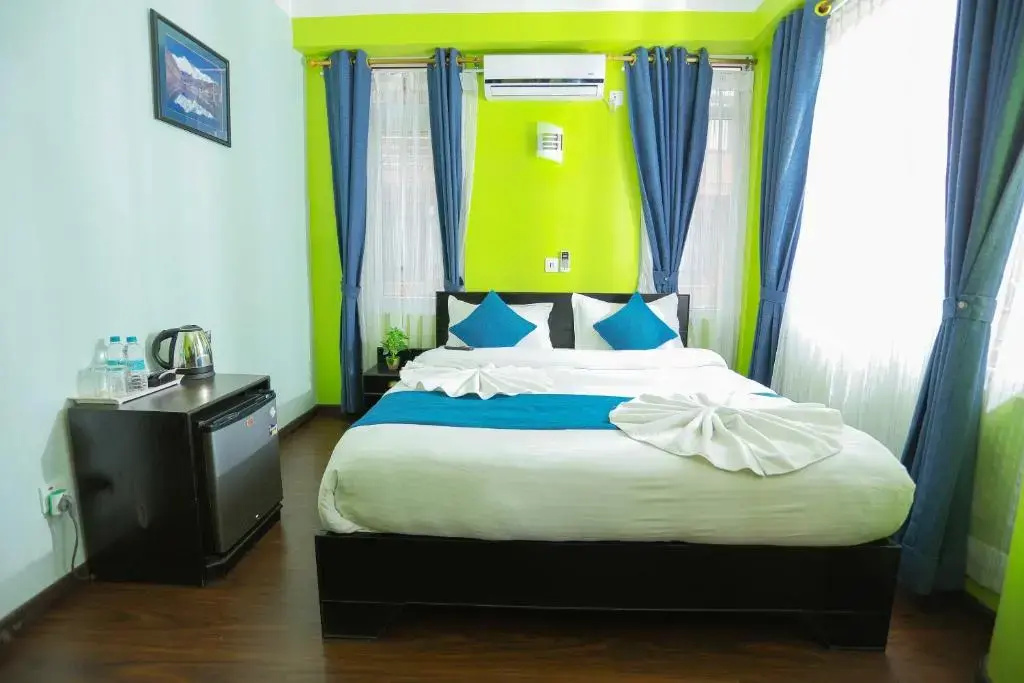 Deluxe Single room