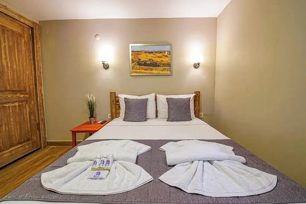 Economy Double Basement room (full double bed)
