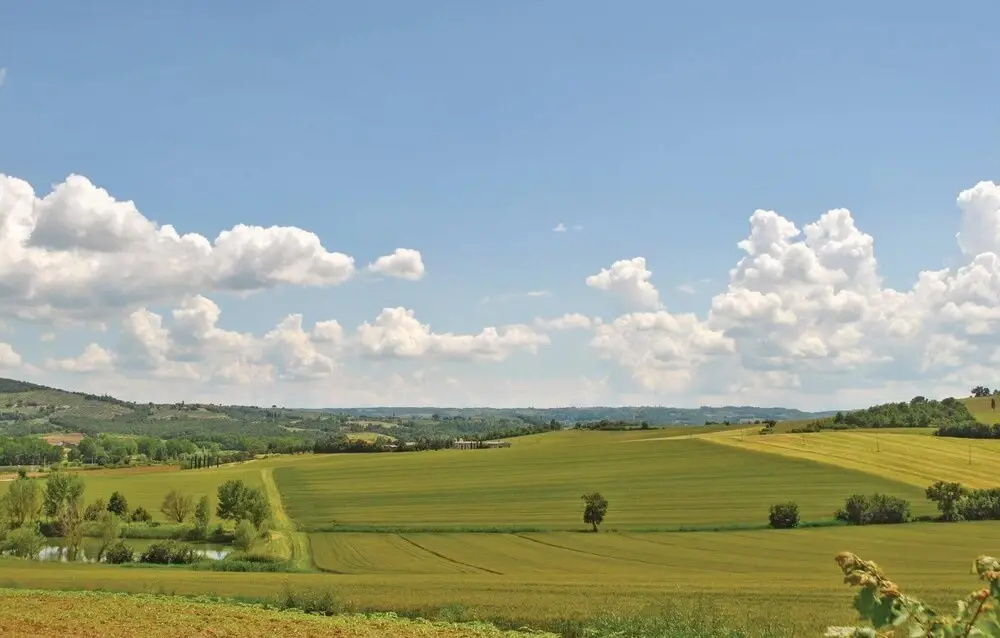 Amazing Apartment in Castiglione D.lago PG With 2 Bedrooms, Wifi and Outdoor Swimming Pool