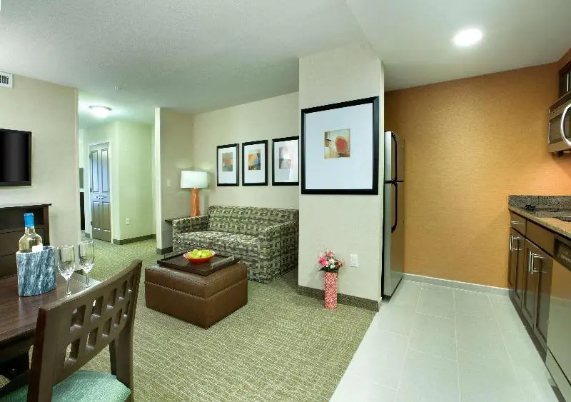 Homewood Suites by Hilton Newport Middletown, RI - Chambres