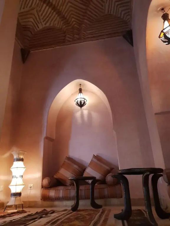 Comfort room