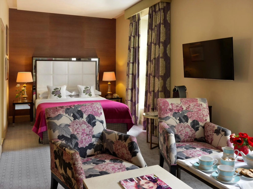 Отель The Mandeville Hotel в Лондоне