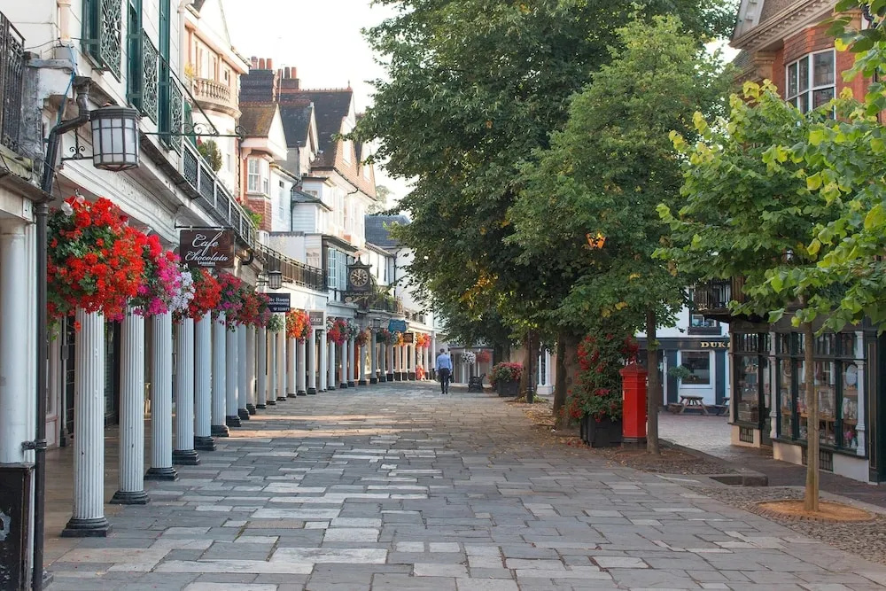 Remarkable 1-bed Apartment in Tunbridge Wells - фото 6
