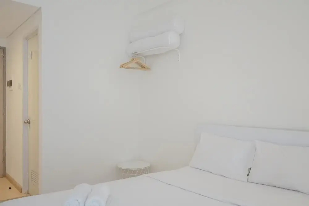 Stylish Studio Room at Akasa Pure Living BSD Apartment by Travelio