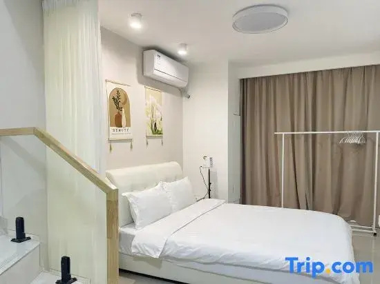 Double Duplex Apartment (twin beds)