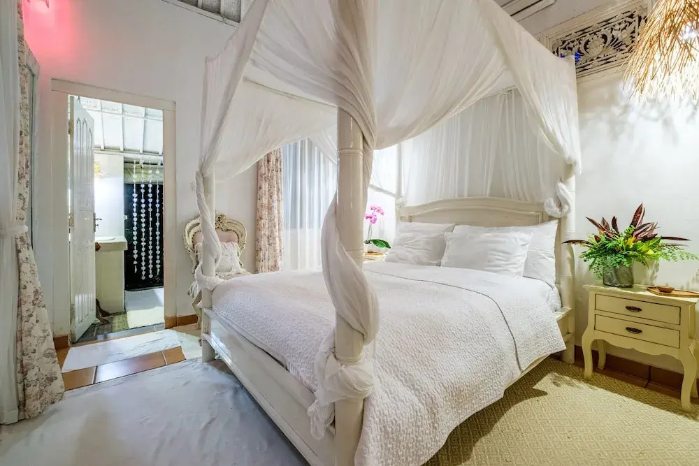 gallery_image_hidden_14