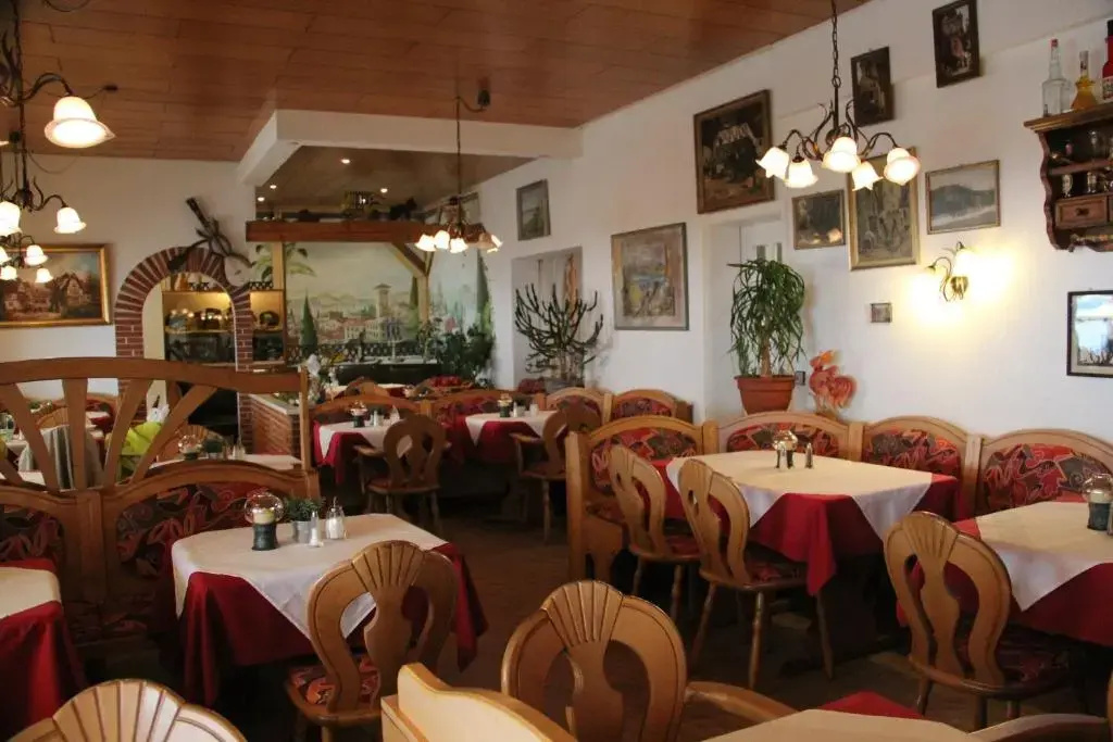 Food & Beverage