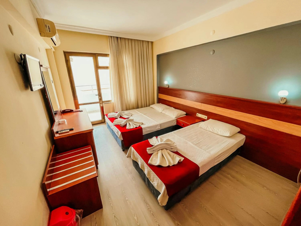 Hotel First Class — 4