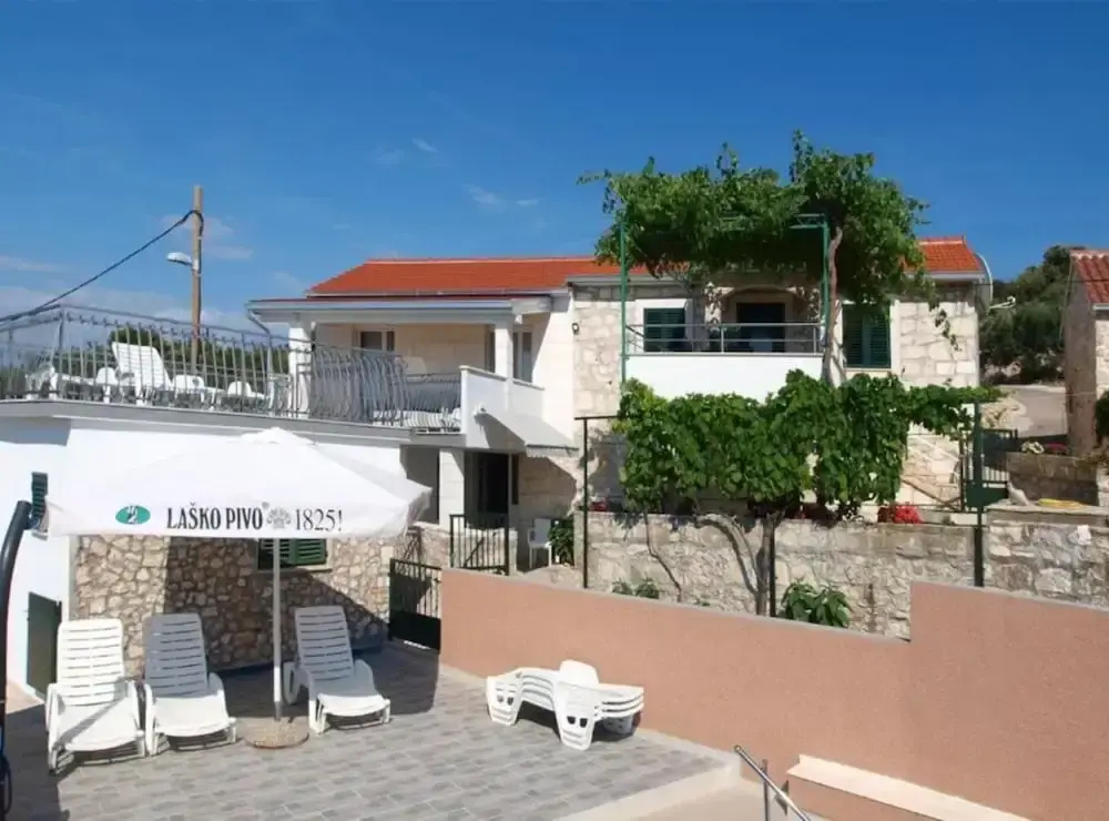 Holiday House Neda