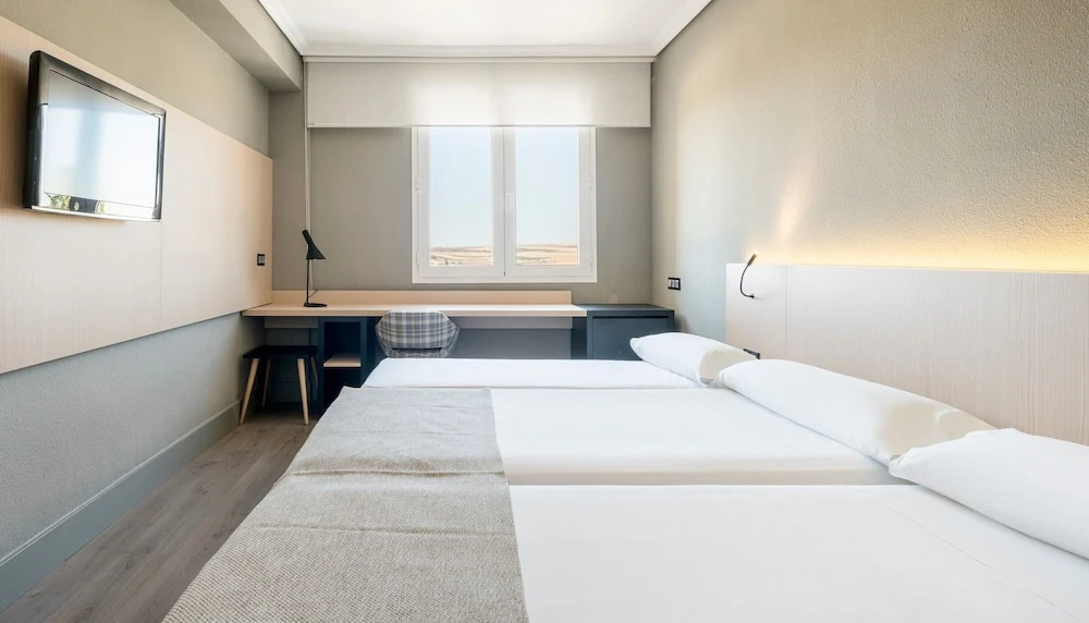 Hotel ILUNION Las Lomas - Chambres