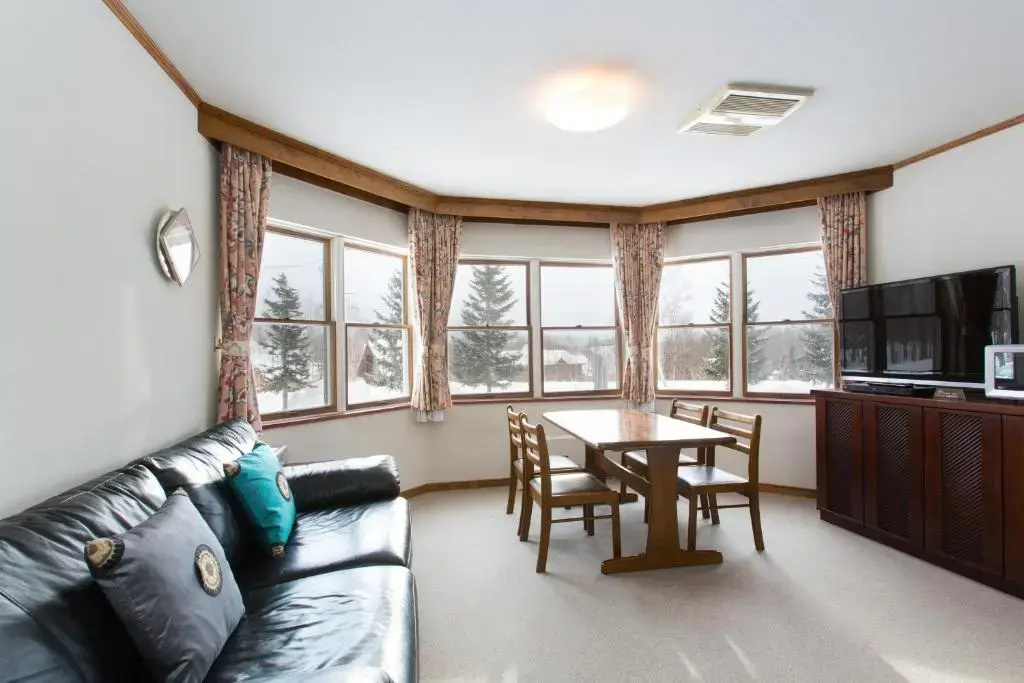 Quadruple Apartment