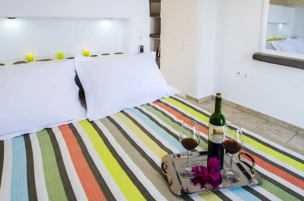 Double Studio with sea view (full double bed)