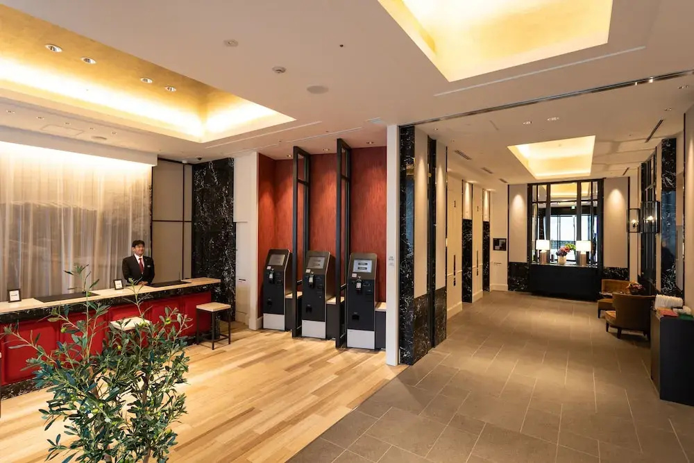 Lobby & Reception