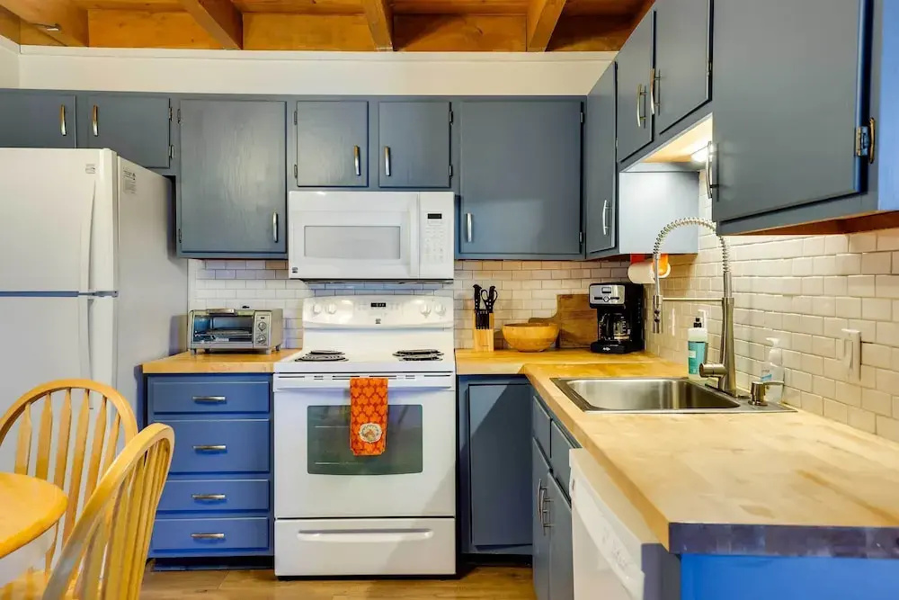 Mtn-view Condo w/ Community Perks in Silverthorne