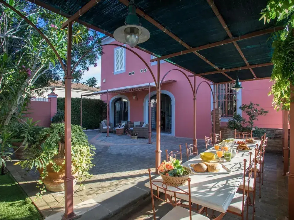 Beautiful Villa in Peccioli With Private Swimming Pool