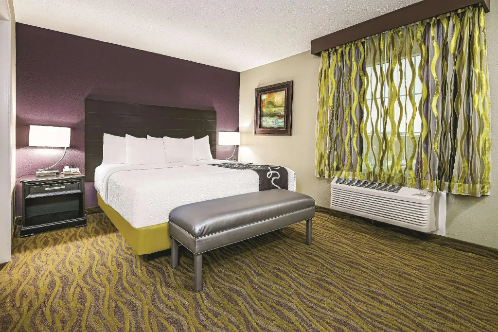 La Quinta Inn & Suites by Wyndham Laredo Airport - Chambres