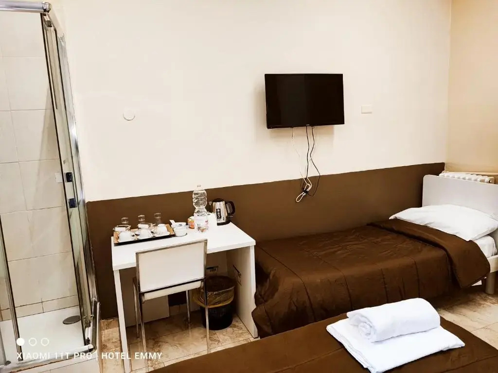 Economy room