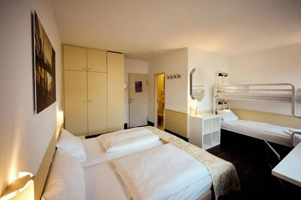 Quadruple room