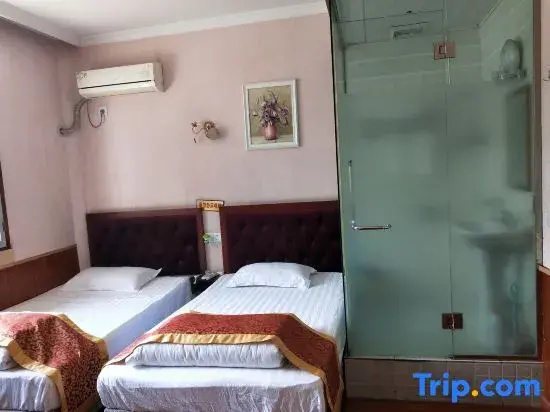 Standard room with river view