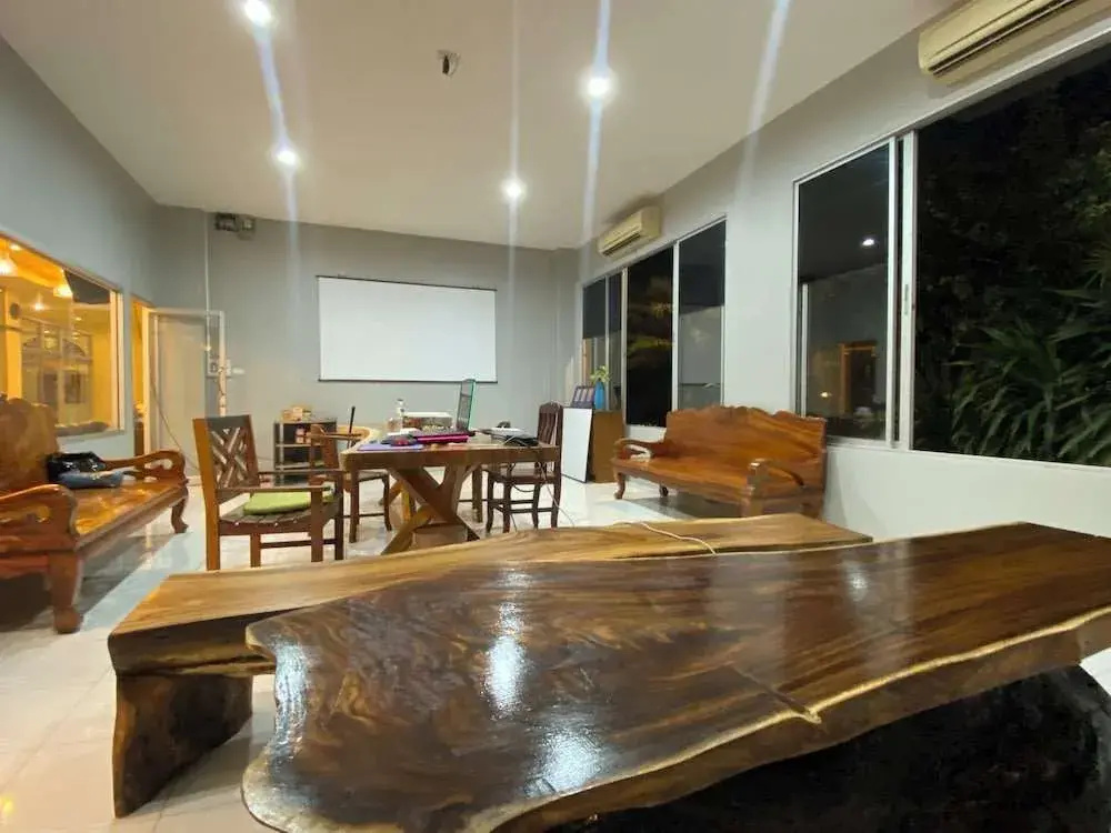 Tycoon Place Garden — фото