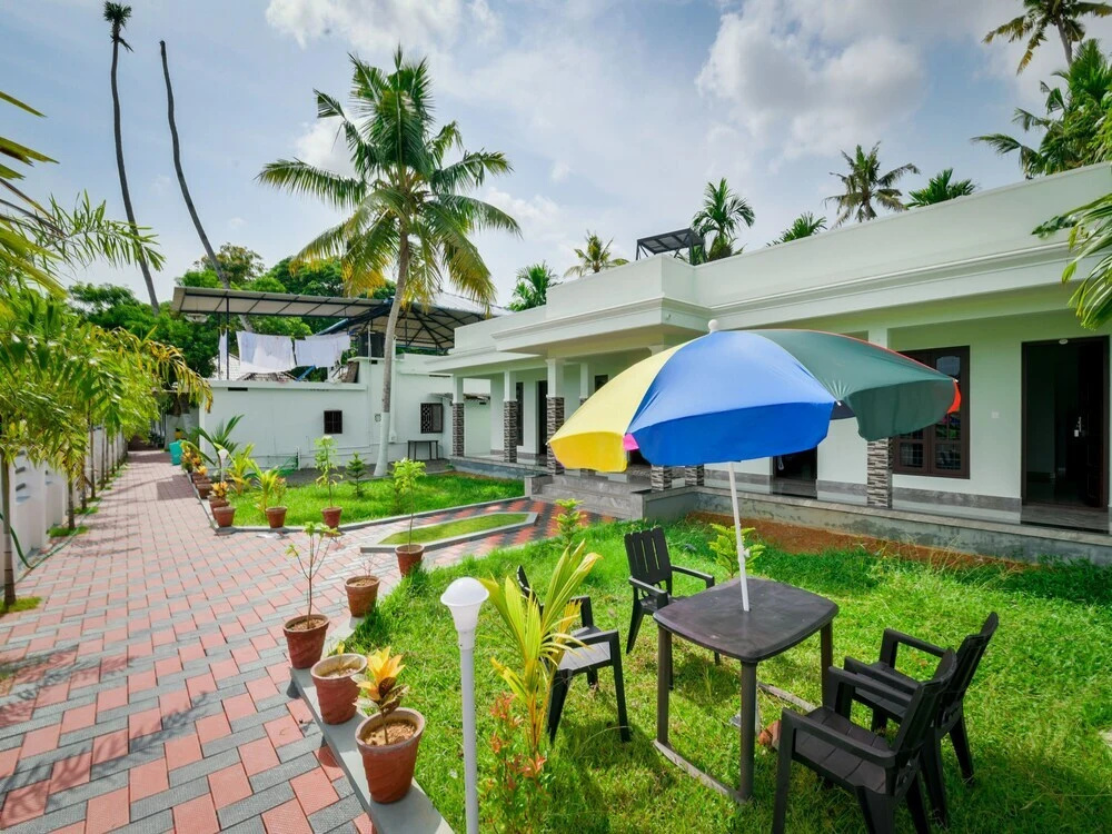 The Greenview Inn by OYO Rooms