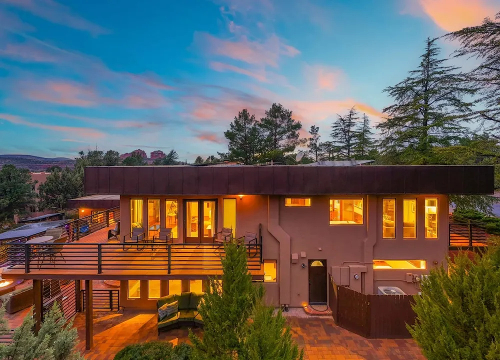 NEW Luxe Chapel Garden Retreat Chapel Views