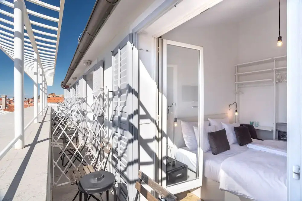 Economy Double room with sea view (full double bed)