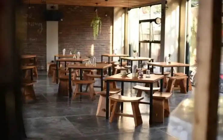 Food & Beverage