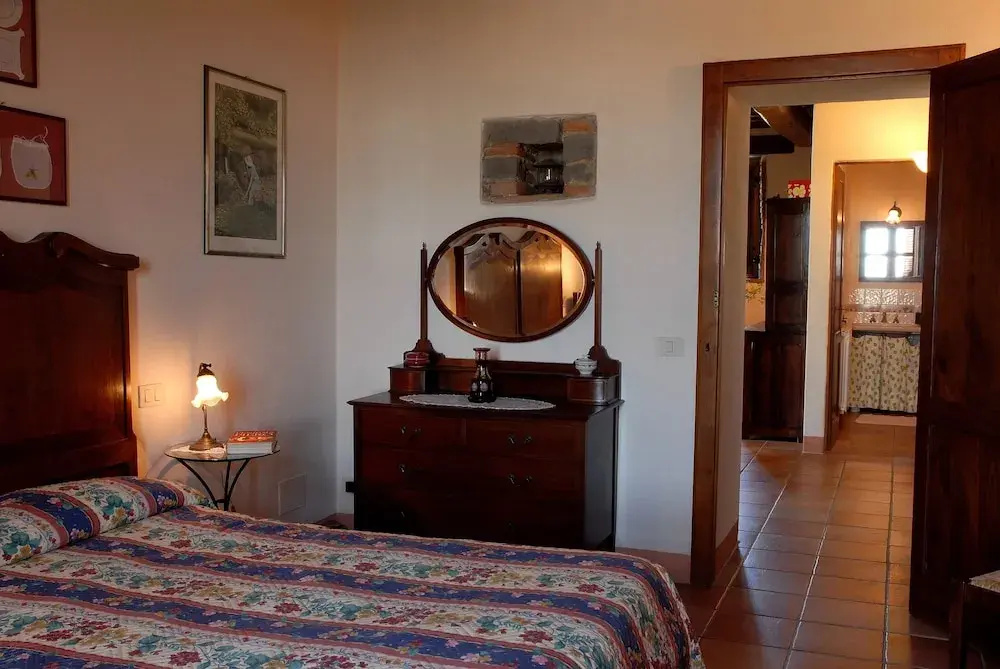 2 Bedrooms Apartment with mountain view