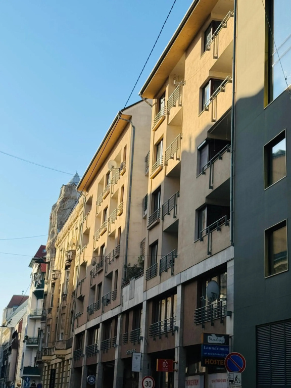 Nice studio for 4 persons, behind Opera house!