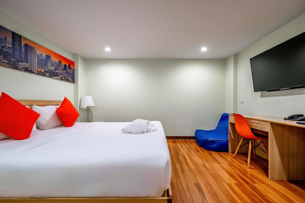 7 Days Premium Hotel at Icon Siam Station — фото
