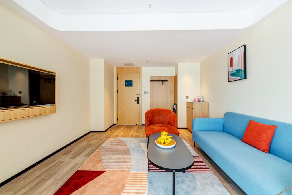 LanOuShangPin Hotel (Longhu Park Store, Yantan District, Zigong City) - фото 3