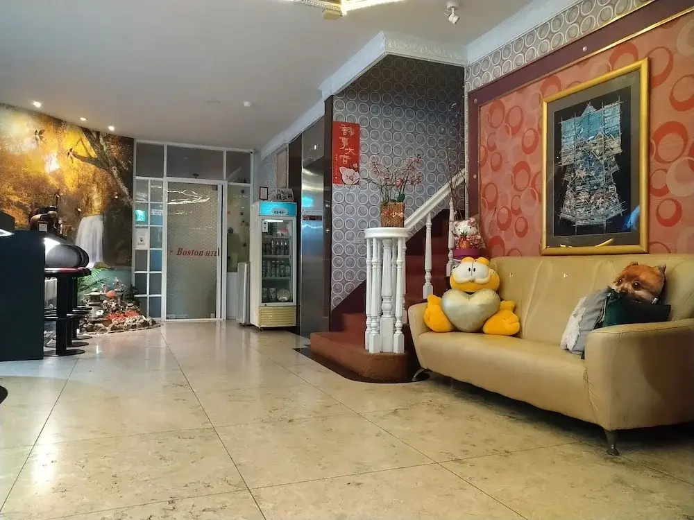 Lobby & Reception