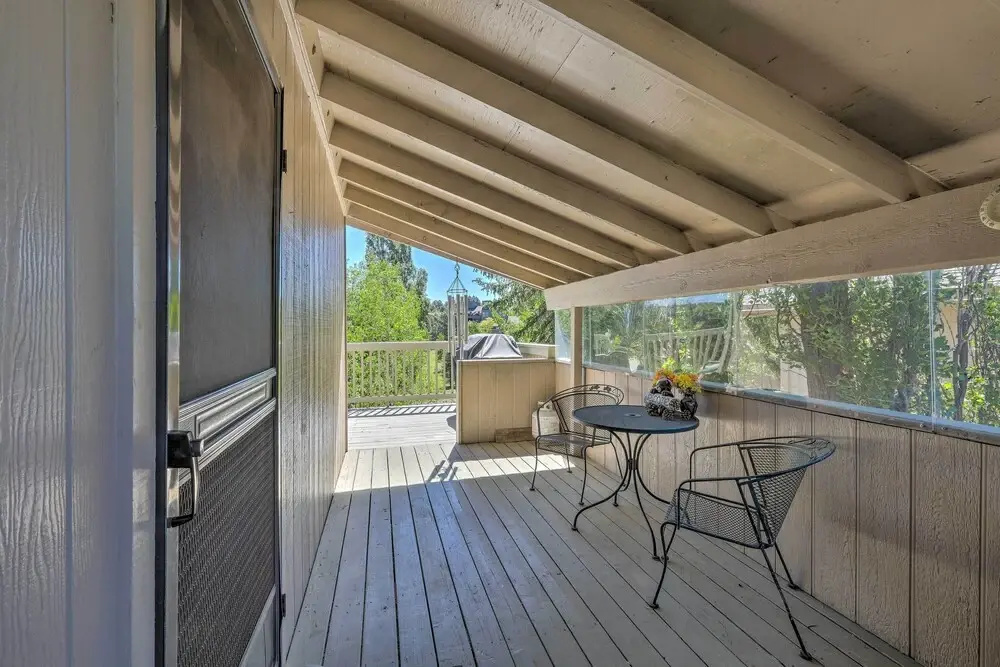 Flagstaff Townhome - Walk to Country Club & Pools!
