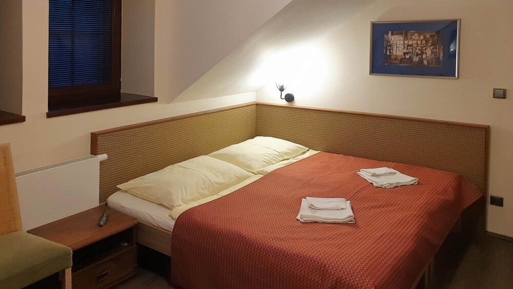 Отель Bunkr Karlstejn, фото 2