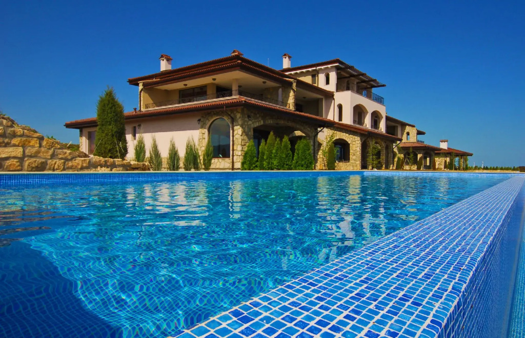 Blacksearama Club Residence