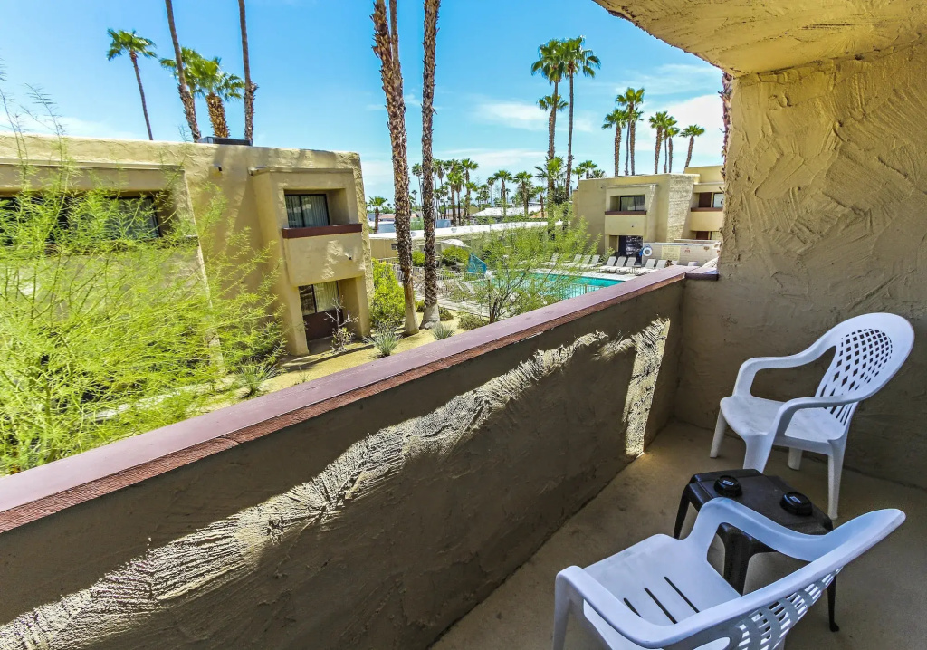 Balcony & Terrace