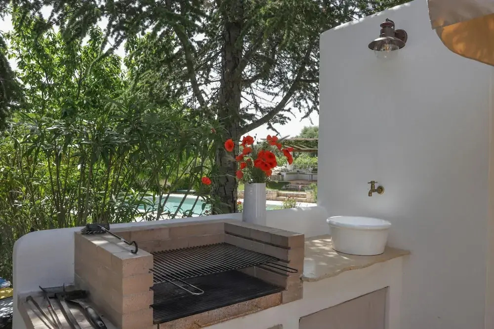 TD Dimora di Genna Trulletto With Lush Garden Pool