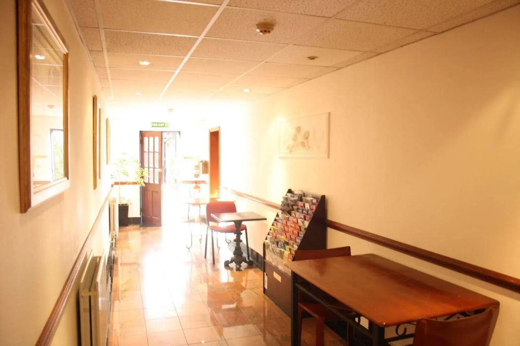 Kings Paget Hotel - Général