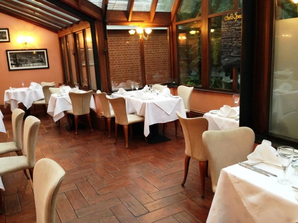 Harefield Manor Hotel - Général