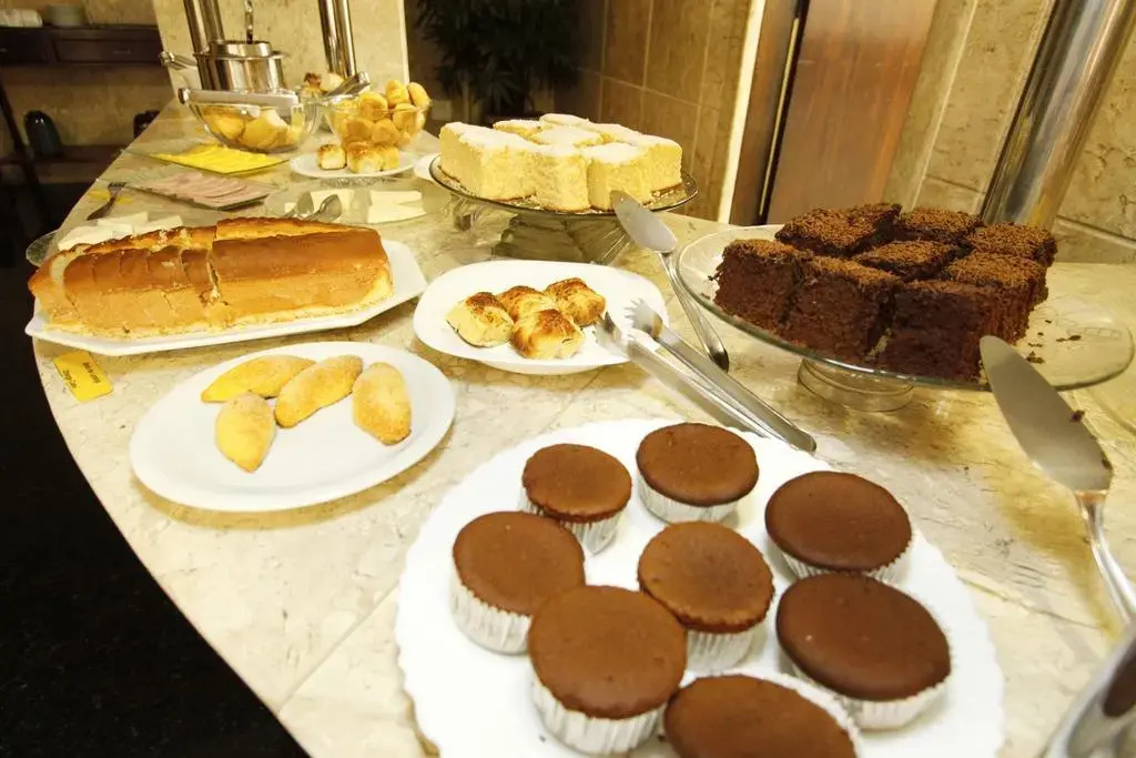 Food & Beverage
