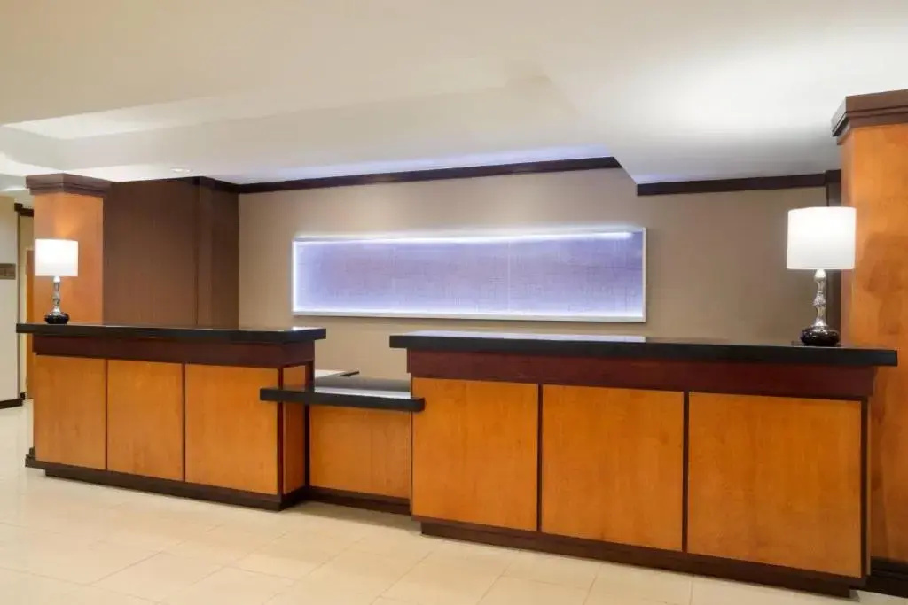 Lobby & Reception