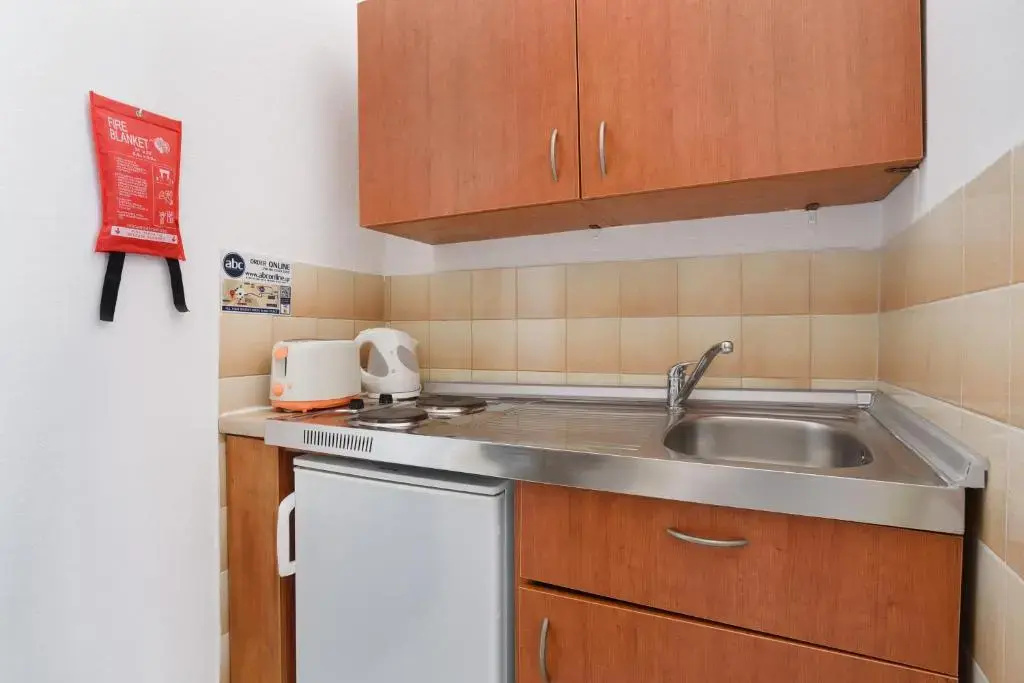 Double Studio with garden view (twin beds)