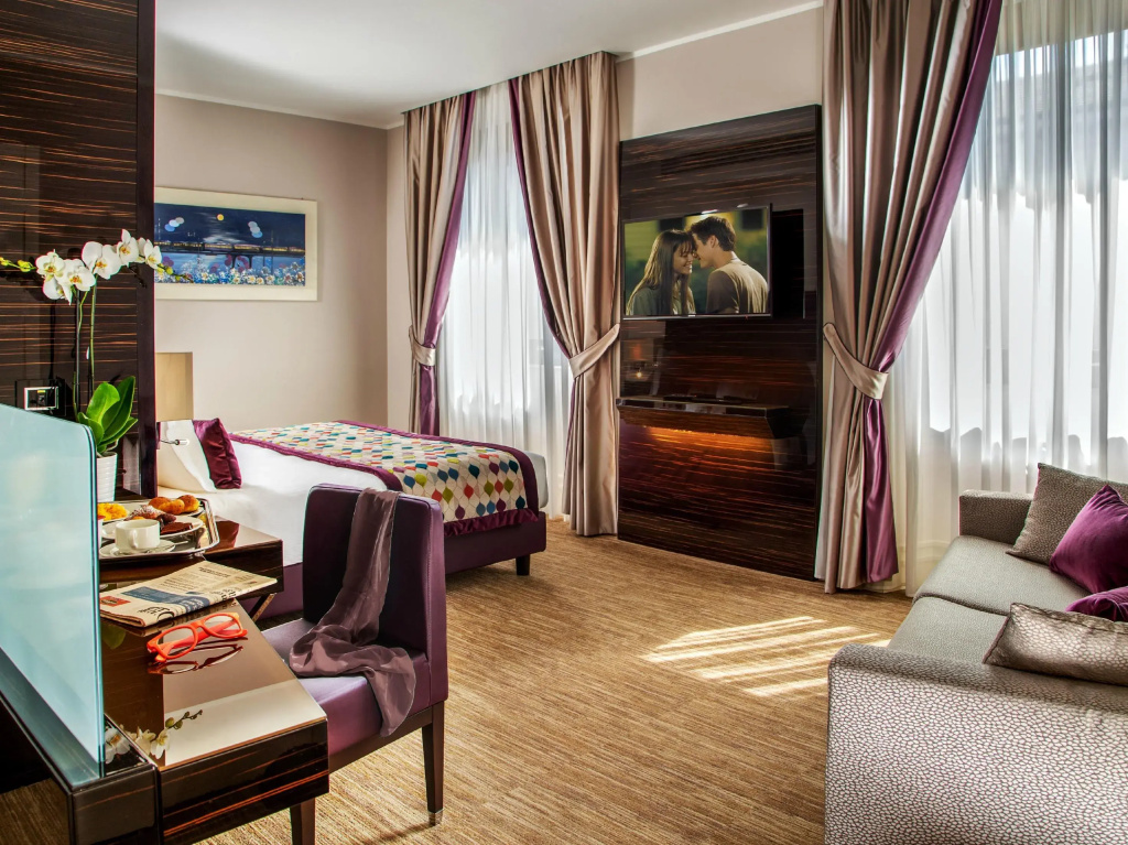 Viola Executive Double room (full double bed)