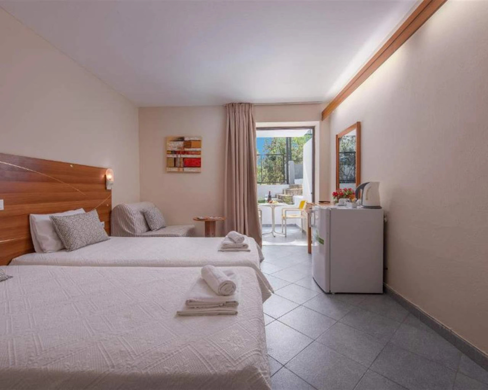 Dionysos Hotel & Suites - Chambres