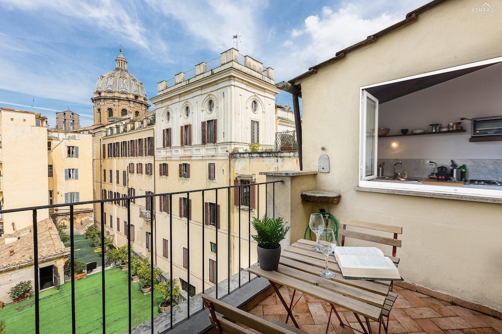 Rental in Rome Campo de' Fiori Penthouse